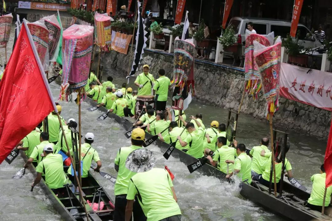 海珠石溪龙舟,广州各村龙舟起船采青