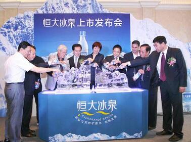 狂砸60亿广告还是少人买，亏损40亿后18亿贱卖，如今3折甩卖维生