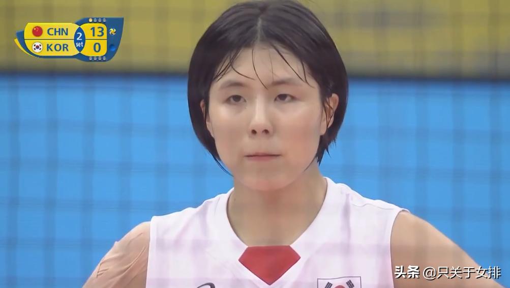 女排连续发球得分,朱婷连发三球中国女排惊天逆转
