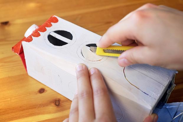 简单又好看的灯笼幼儿园,幼儿园中秋创意灯笼手工发光