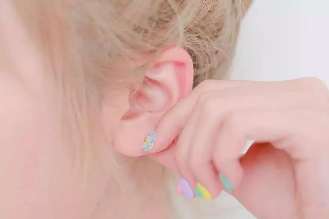 雪莉为什么会变黑,雪莉的照片为什么会越来越模糊