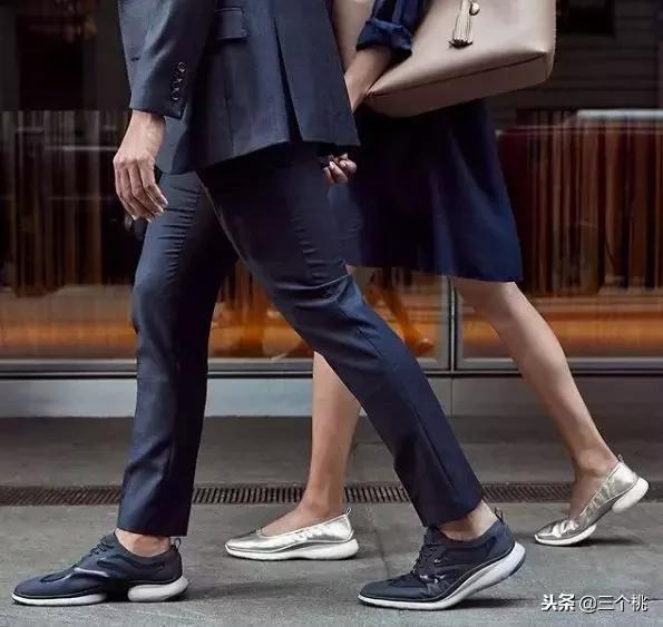 让你一穿就爱上的打底裤,一款让你一穿就喜欢的鞋子