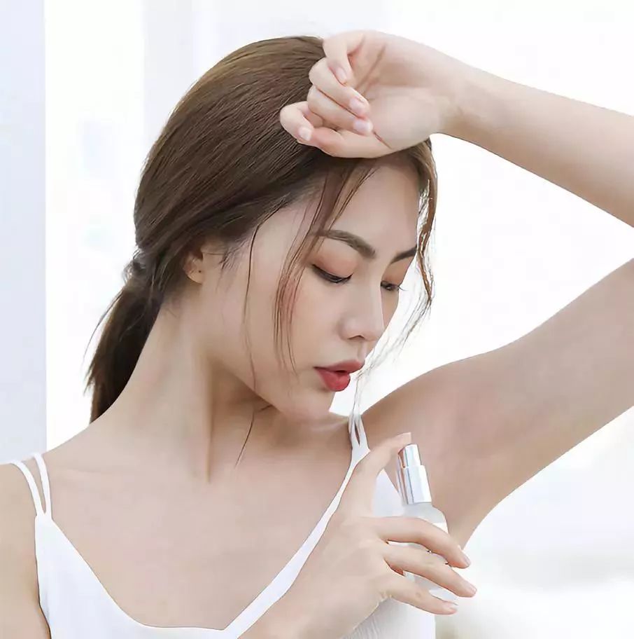 女学生有狐臭怎么治,狐臭的女孩子有多自卑