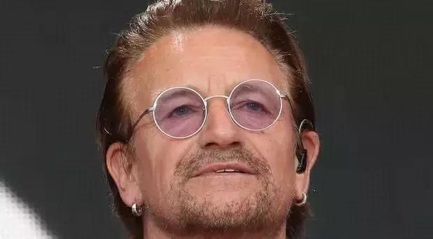 世界级摇滚乐队u2,u2乐队爱尔兰演唱会