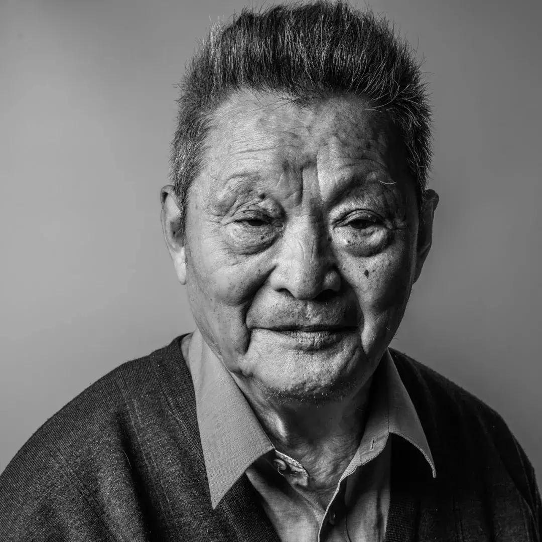 病房一堆人的真实照片,在医院病房的照片真实一点的