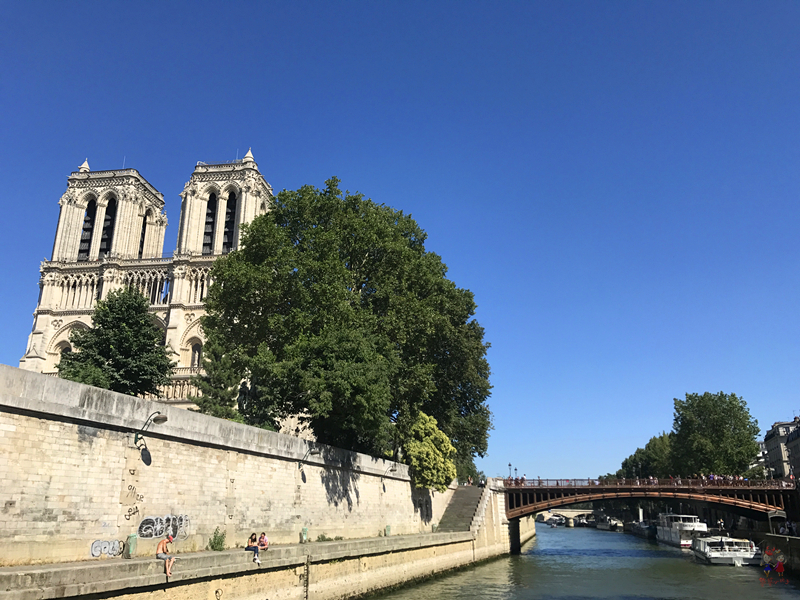 塞纳河的左岸和右岸划分依据,塞纳河和左岸