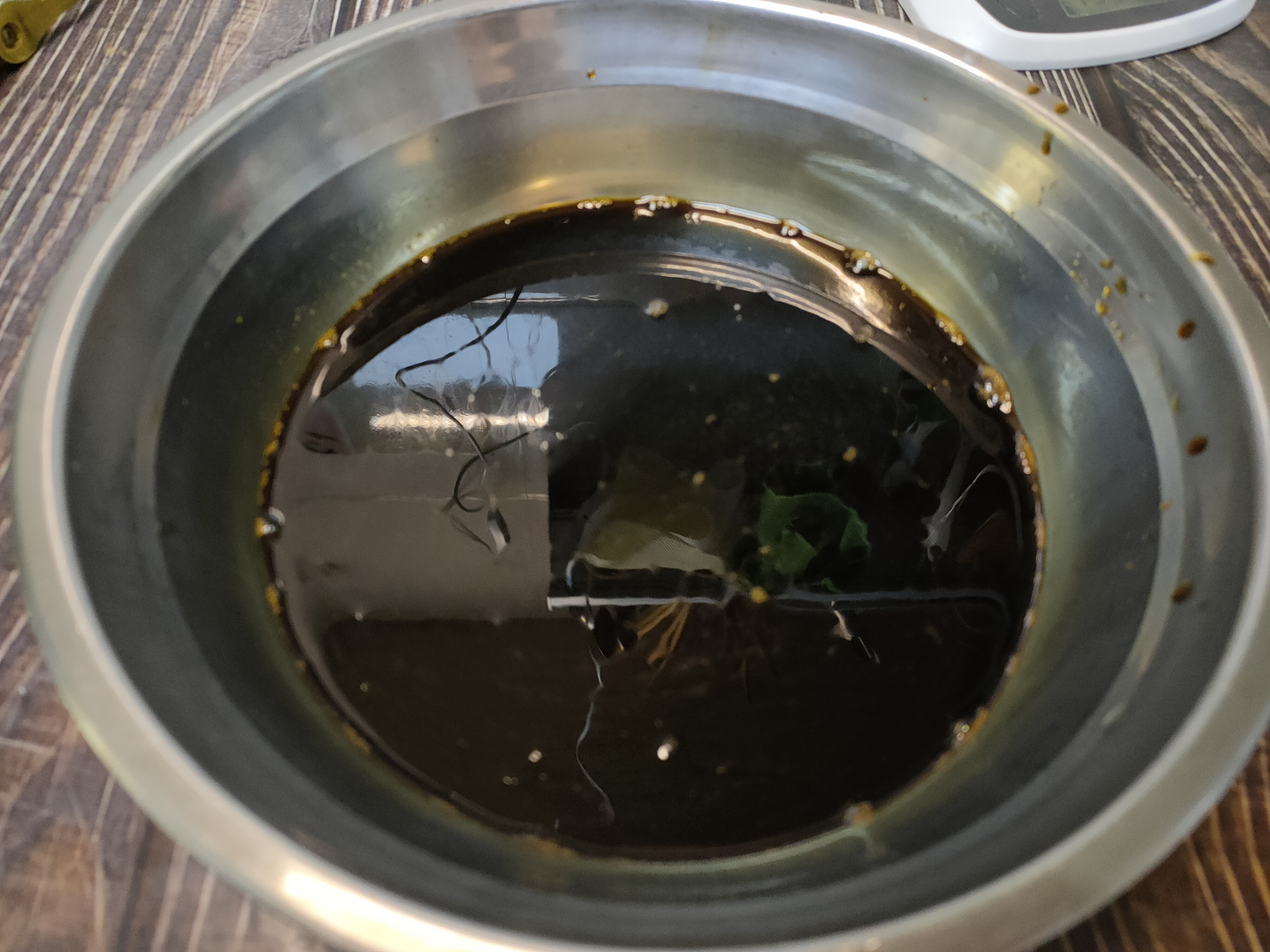 不辣的芹菜怎么凉拌好吃,芹菜不焯水腌制法