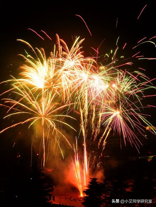 颜色太鲜艳了调饱和度吗,颜色真的太重要