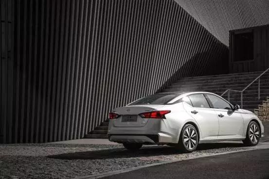 新款天籁日产油耗怎么样,新款日产天籁真实油耗表现