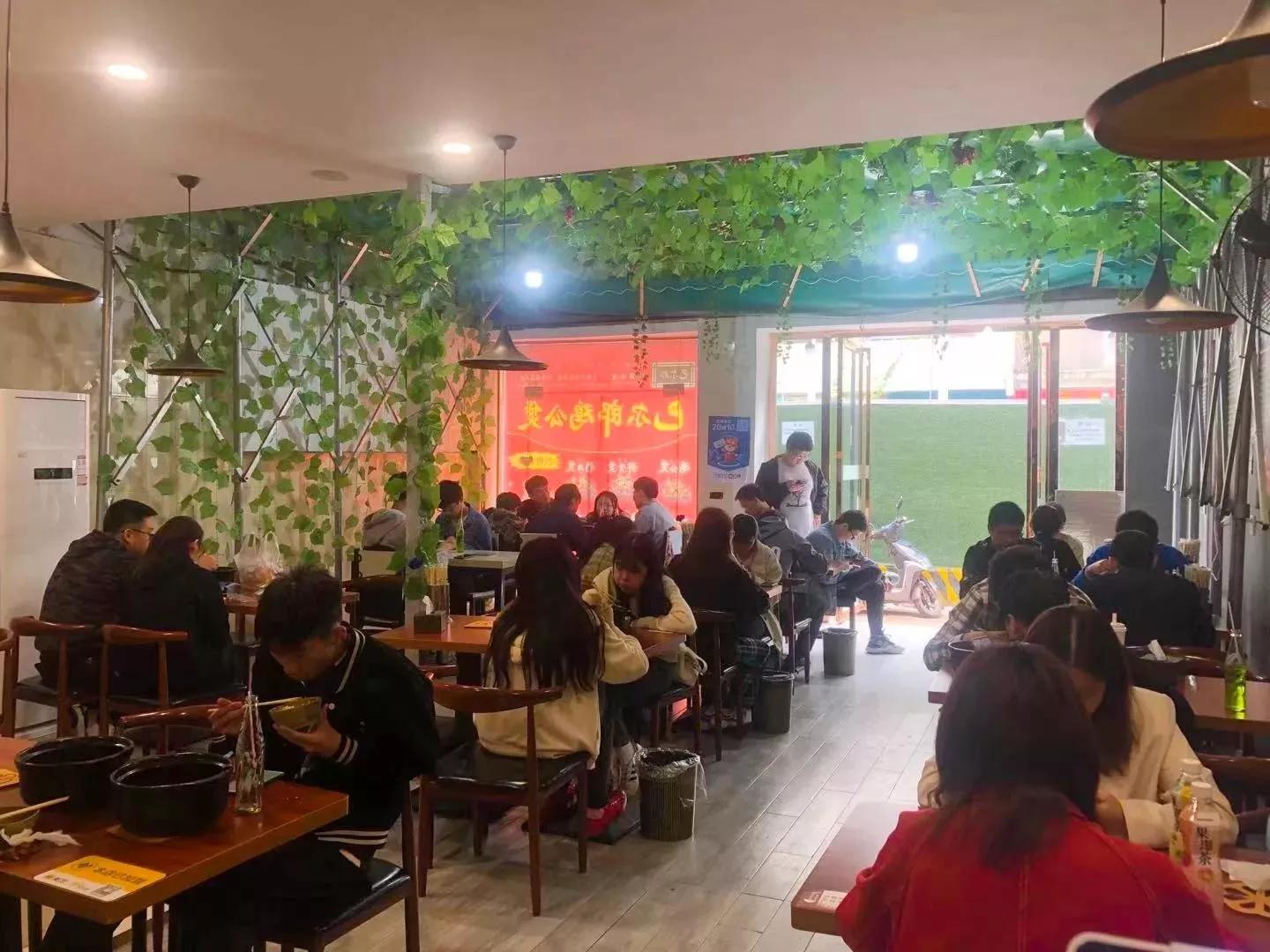 百年老字号鸡公煲,巴尔郎鸡公煲河南