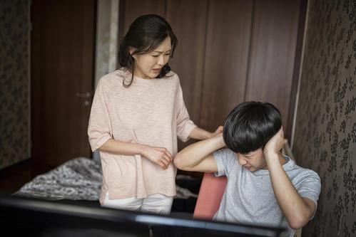 宝宝从小比较淘气怎么办?不妨试试这“4招”,轻松养出乖顺孩子