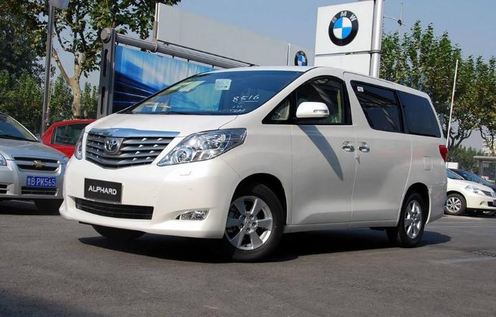 埃尔法加价30万左右,埃尔法为啥能加价30万