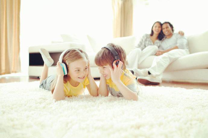 孩子思维活跃但是很难静下来,天生活跃的宝宝能静下来读书吗