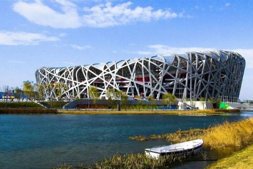 当年修建鸟巢花了34亿,2004年修建鸟巢出了什么事