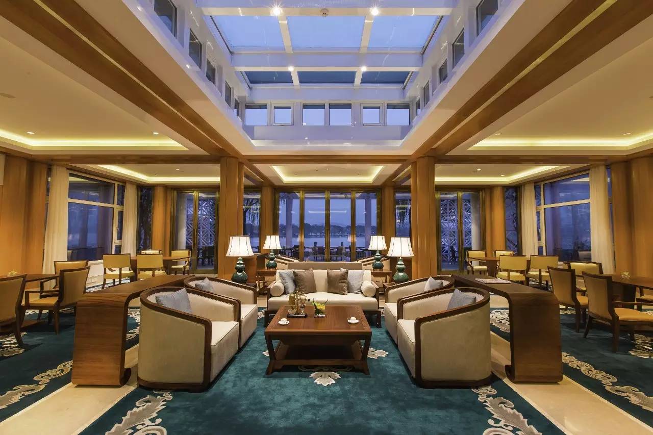 中国十大酒店杭州,杭州奥克斯皇冠假日酒店