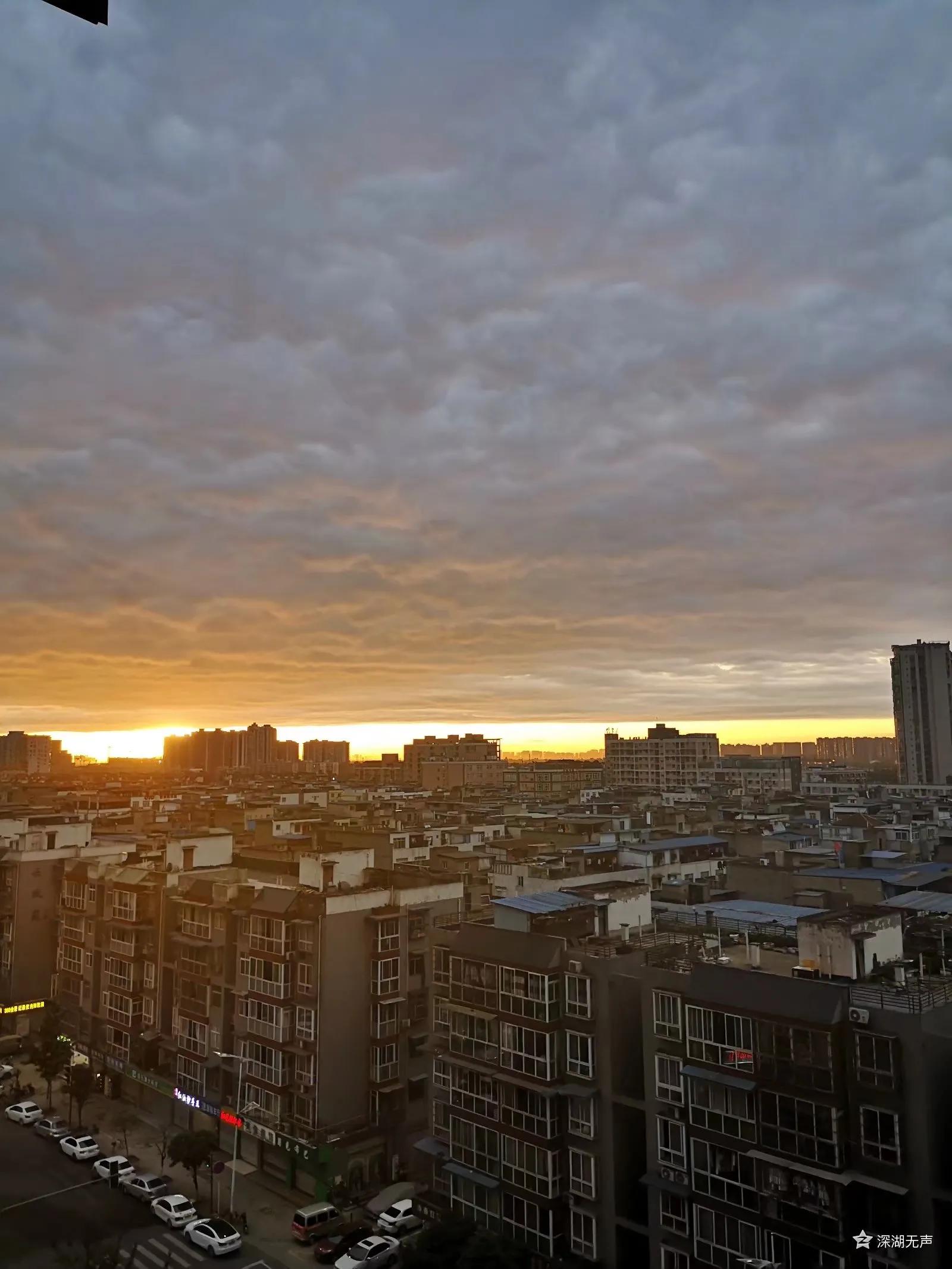 红光，一座荣光与梦想并存的小城