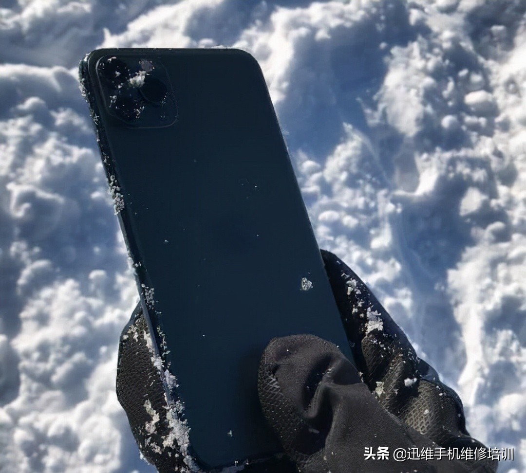 手机关机可以充电开机充不上电,手机开机充不了电关机能充电