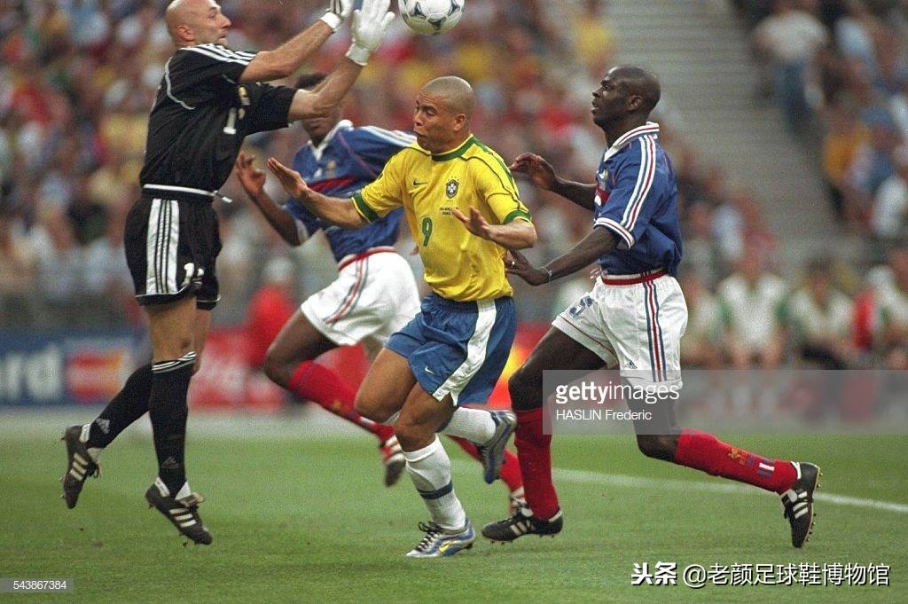 面授机宜1.2亿库利巴利，可以防守外星人的法国黑人民族英雄