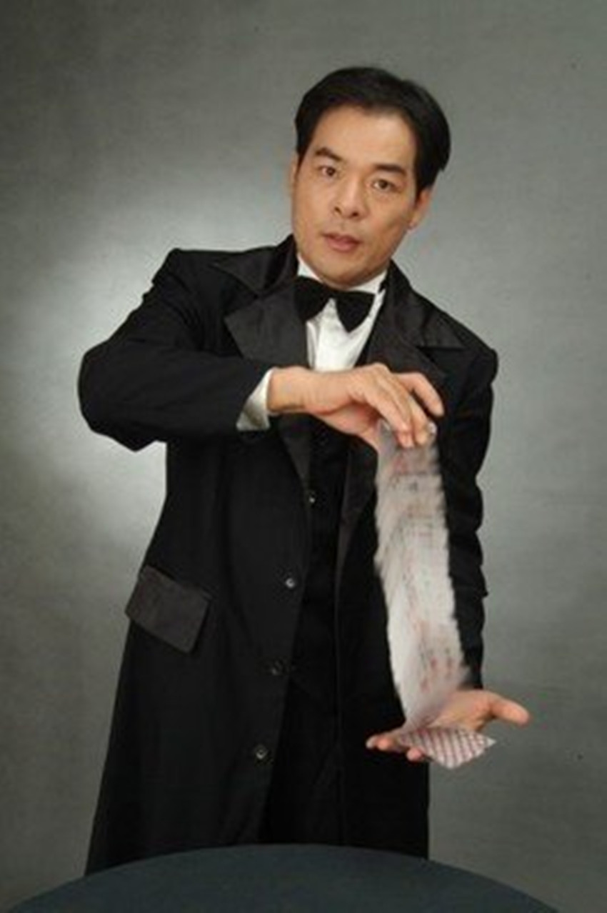 打牌是不良嗜好，为何郑泰顺不仅被封为牌王，还被评为杰出人物