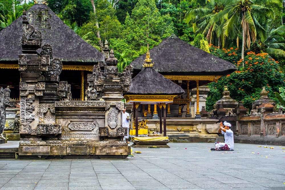 八成国人都玩错了巴厘岛，缆车赏日落，睡皇宫泡千年圣泉，2019免签