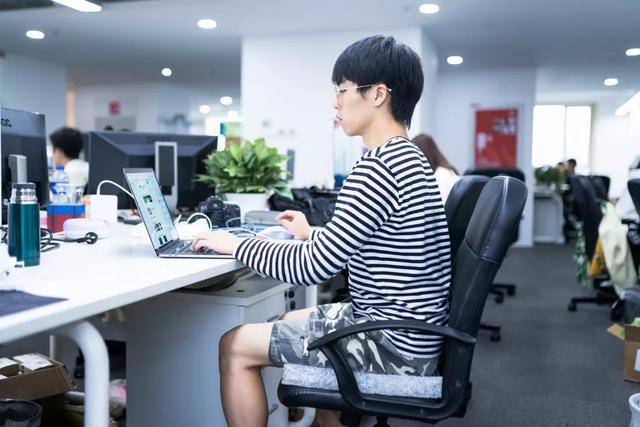 鏃ユ湰涔呭潗鎬庝箞瑙e喅,鏃ユ湰浜烘槸鎬庝箞鍧愮殑涔呭潗涓嶇疮