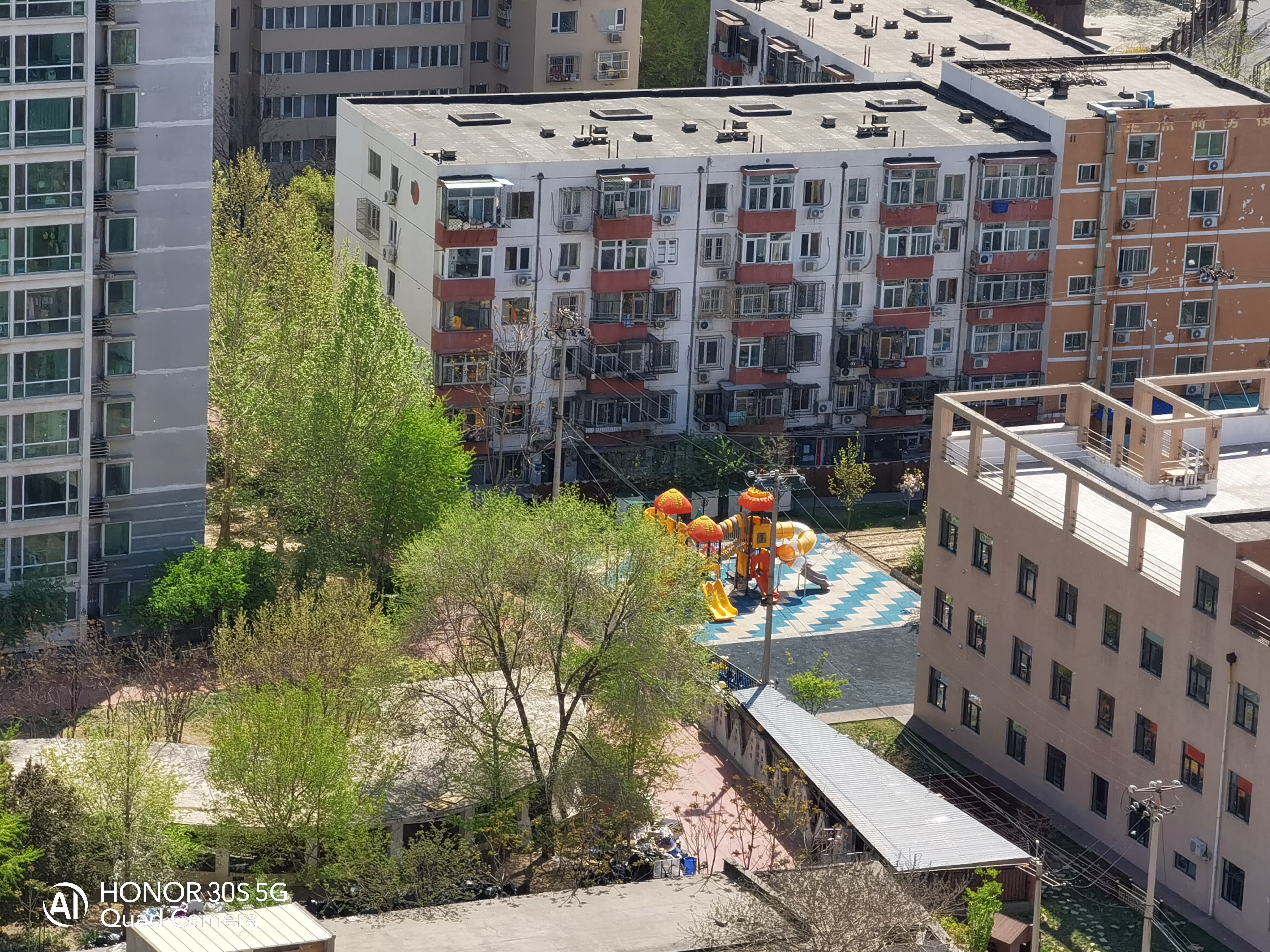 荣耀热门五款机型拍照对比：分别是Play4T/X10/30S/30/30Pro