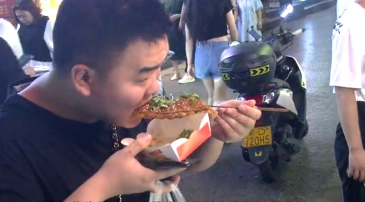 西安小伙辞职创业卖小吃,小夫妻辞职卖小吃月赚5万