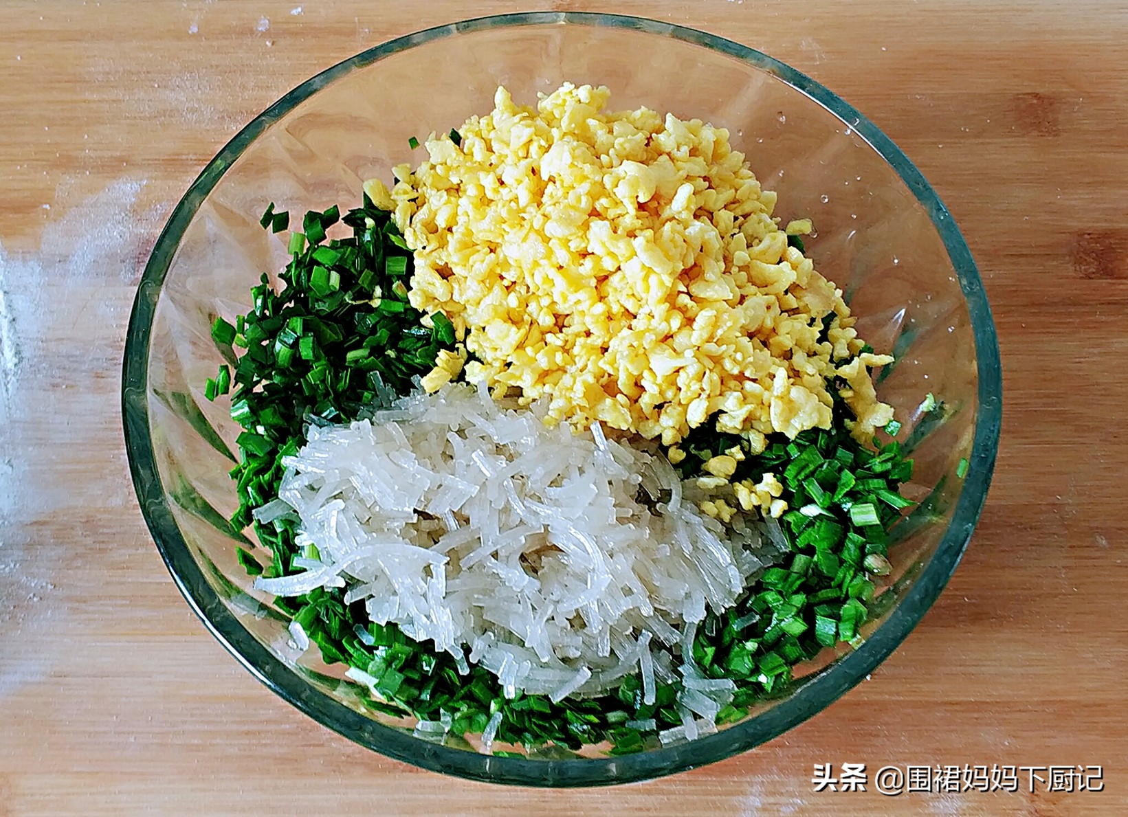 水煎包子怎么煎才酥脆好吃,水煎包的包子做出来为什么皮很硬