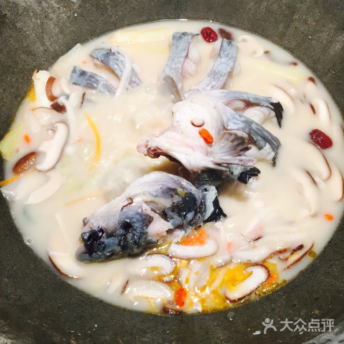 鲜潭蒸汽石锅鱼环境视频,鲜潭蒸汽石锅鱼哪个好吃