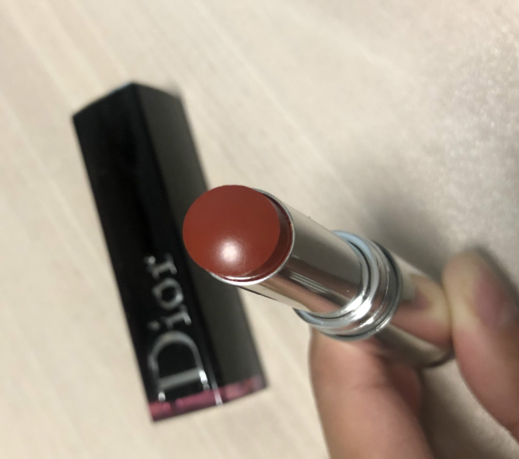 迪奥的唇膏有出小样吗,dior黑管漆光740适合素颜吗