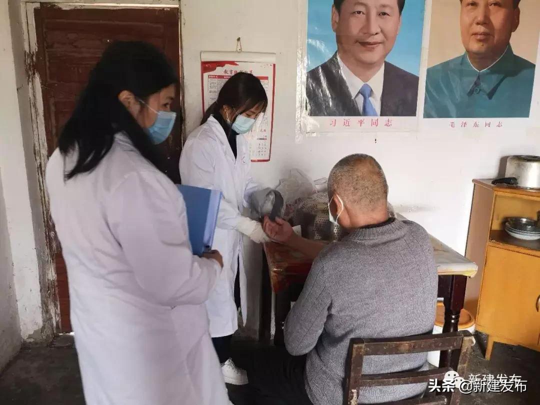 一手抓防疫一手抓办案,一手抓防疫一手抓发展