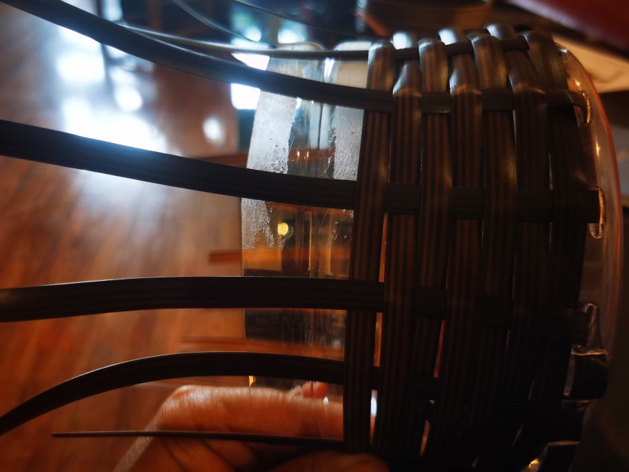 废旧塑料瓶做花盆过程,废旧塑料瓶制作花盆的视频