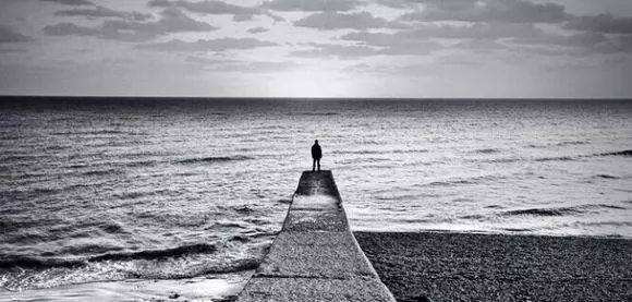 小学作文人物外貌描写技巧,通过人物外貌塑造人物形象的句子