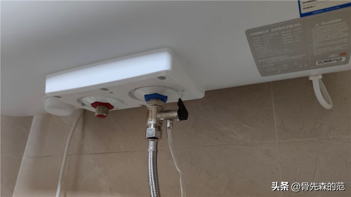 家里只能装一台电热水器,安装热水器的全过程视频