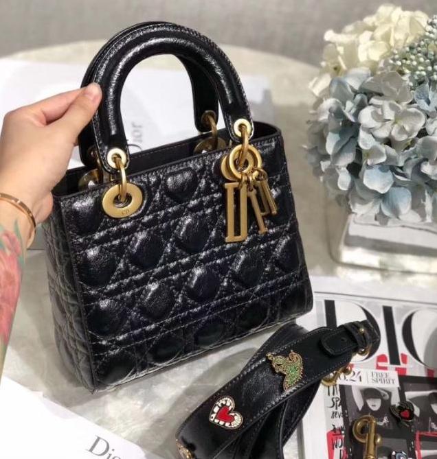 女性包包奢侈品品牌排行榜前十名,都有哪些奢侈品包包的基础款推荐