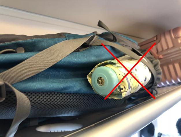 高铁怎么放行李,高铁有放行李的地方吗