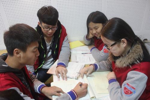 学霸都是如何背书的？有清北老师透露：分4步技巧，记得又快又牢