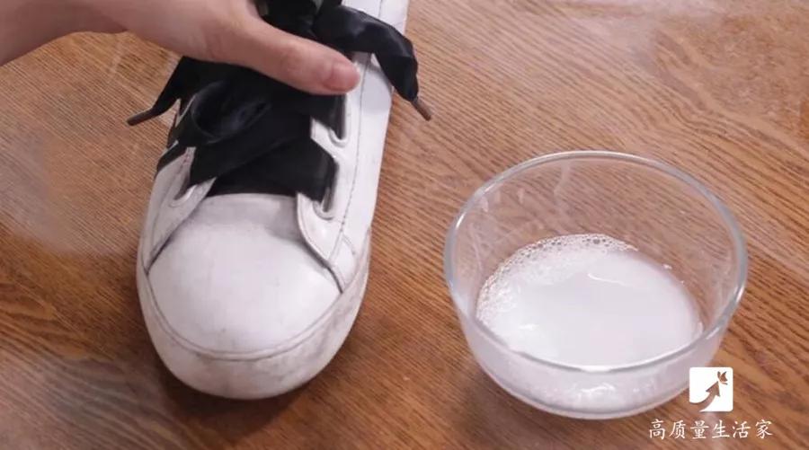 买了20年鞋,才知道鞋盒里的白布纸这么重要,后悔扔了那么多