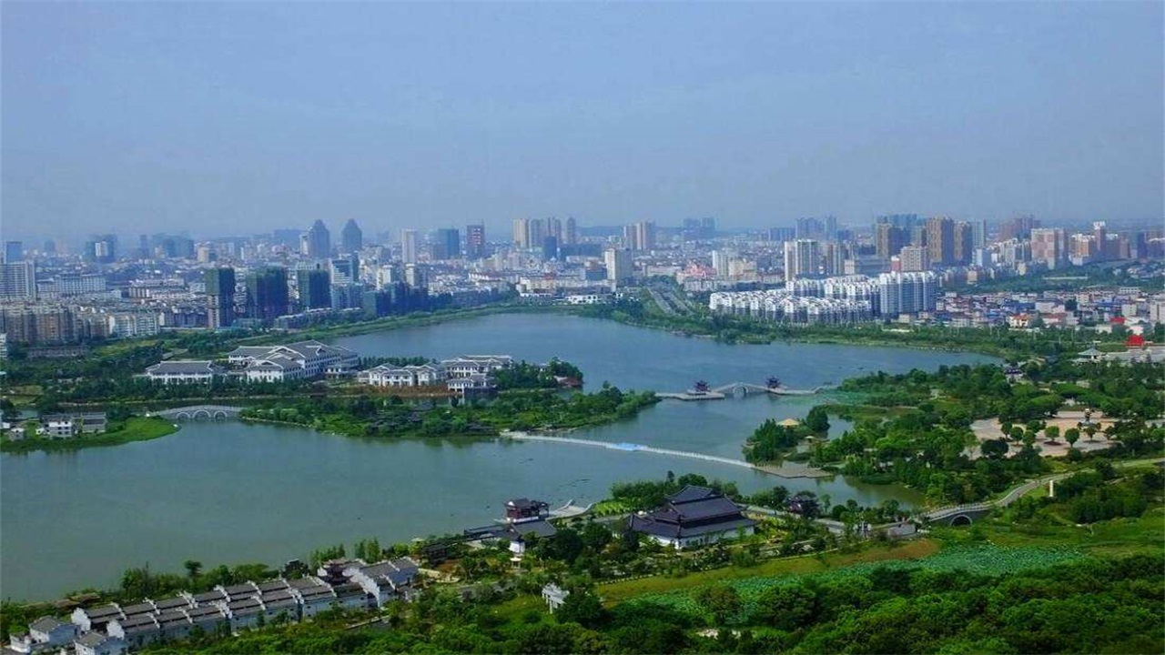 江西吉安离赣州有多远,赣州跟吉安哪个城市比较好考驾照