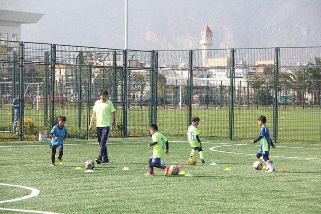 与梦想同行618,昆明青少年足球训练俱乐部