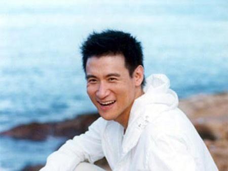 歌神张学友4大经典粤语歌曲,歌神张学友的经典24首音乐