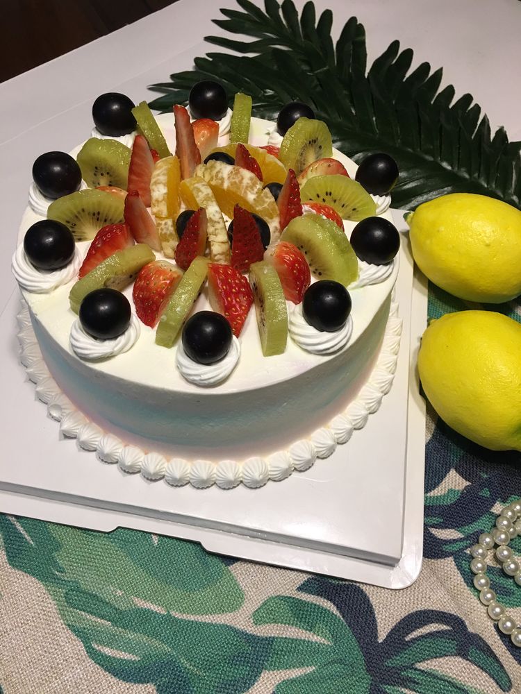 我陪女儿做烘焙年入20万女儿上了报我也成网红