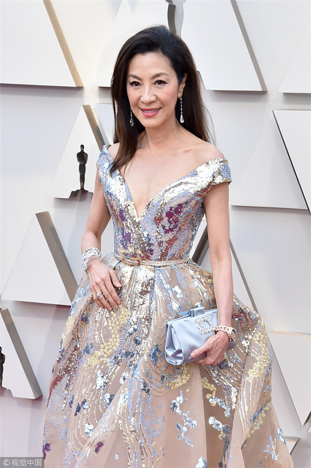 Gaga女神致敬赫本海王又戴粉嫩发箍今年奥斯卡看点有点多