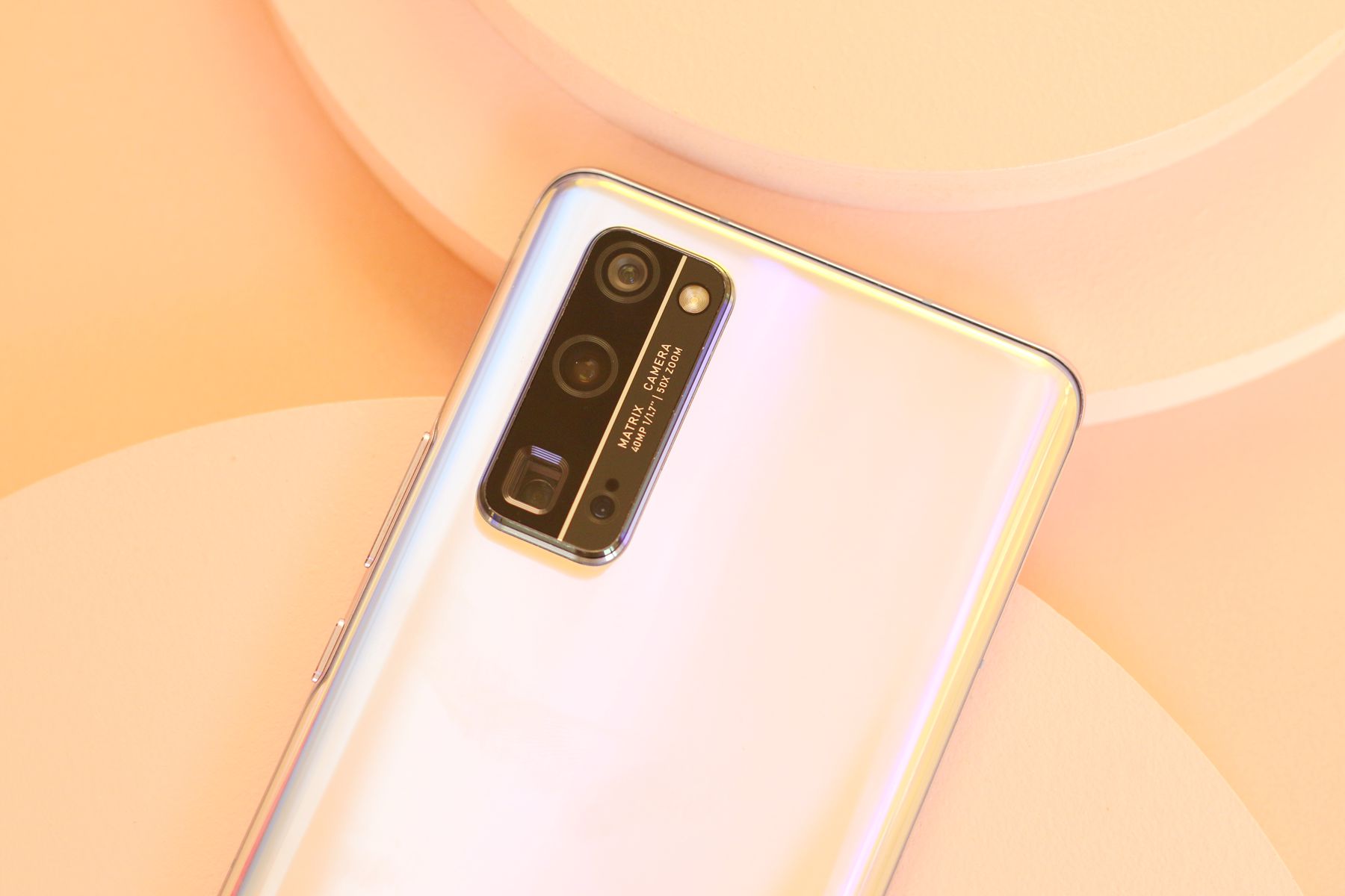 发布了半年的手机,麒麟9905g手机有哪些