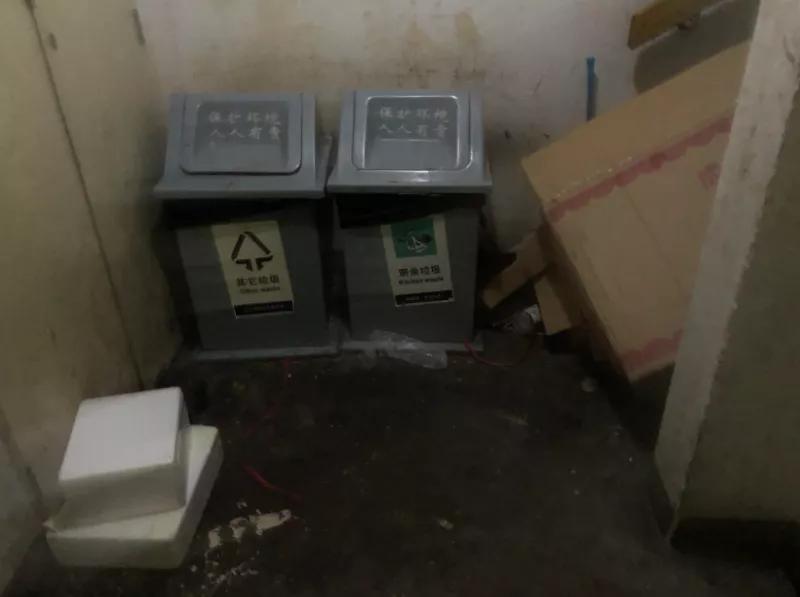 海淀人济山庄居民很头疼​扔趟垃圾要走10分钟