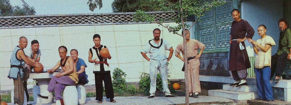 豆瓣评分7以上的战争电视剧推荐,评分最高足球电影