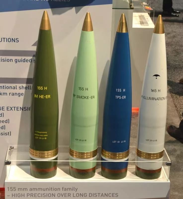 中国plz52vs韩国k9,中国自行火炮plz05和k9