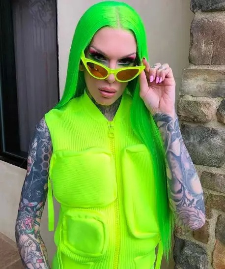 香奈儿磨刀、爱马仕砌墙，J姐的衣帽间戏可真多​