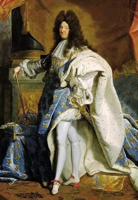 最先穿丝袜的国家,最早穿丝袜的人