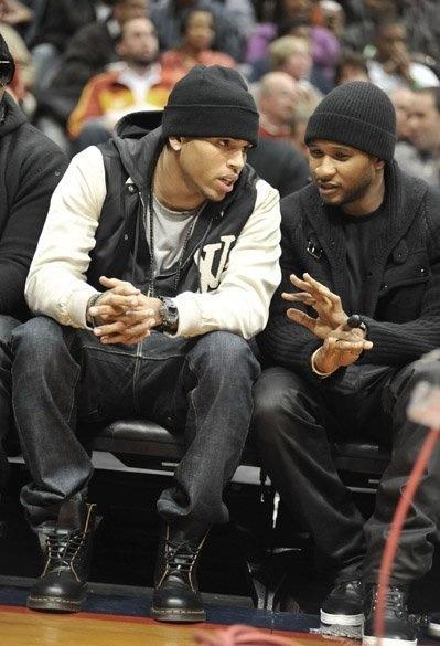 马丁靴怎么穿才能穿出存在感,哪些品牌马丁靴比较好搭配